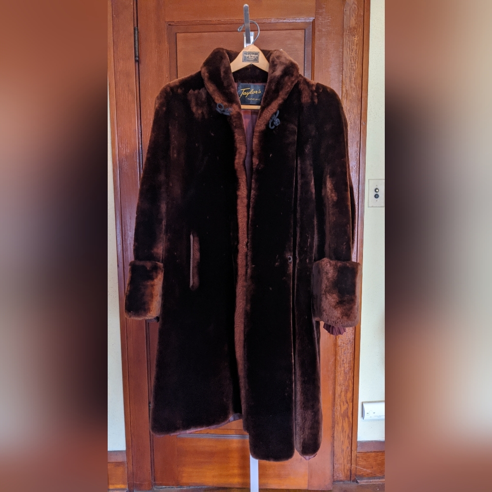 Vintage fake fur coat
